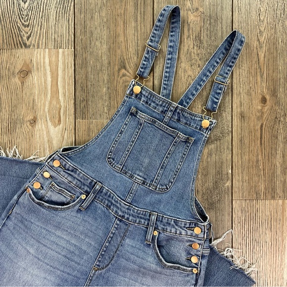 SOLD! Universal Thread Denim Overalls - Picture 4 of 12